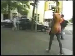 ほとんど着用爪で女の子を性交し、複数回彼女の兼を埋める 女性 の 一人 エッチ 動画