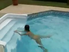 幅は彼女の口の中で大きなコックを取ります 女性 向け エッチ 動画 無料